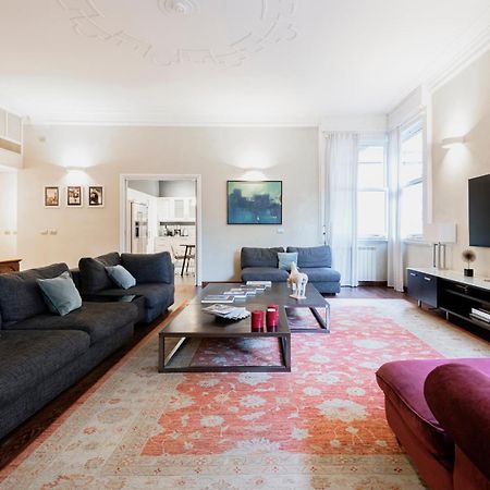 Easylife - Magnificent Splendid Apt Sant'Ambrogio มิลาน ภายนอก รูปภาพ