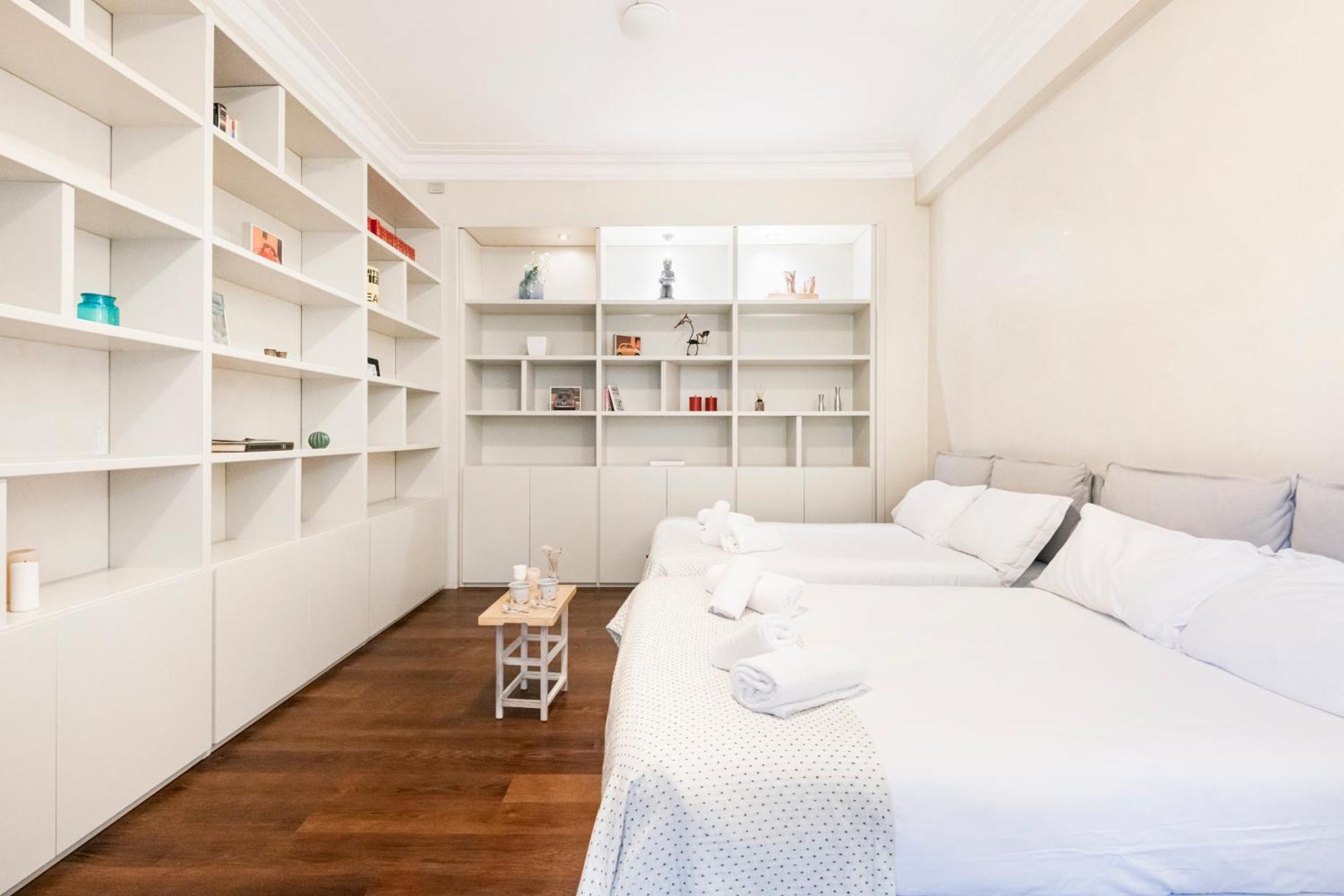 Easylife - Magnificent Splendid Apt Sant'Ambrogio มิลาน ภายนอก รูปภาพ