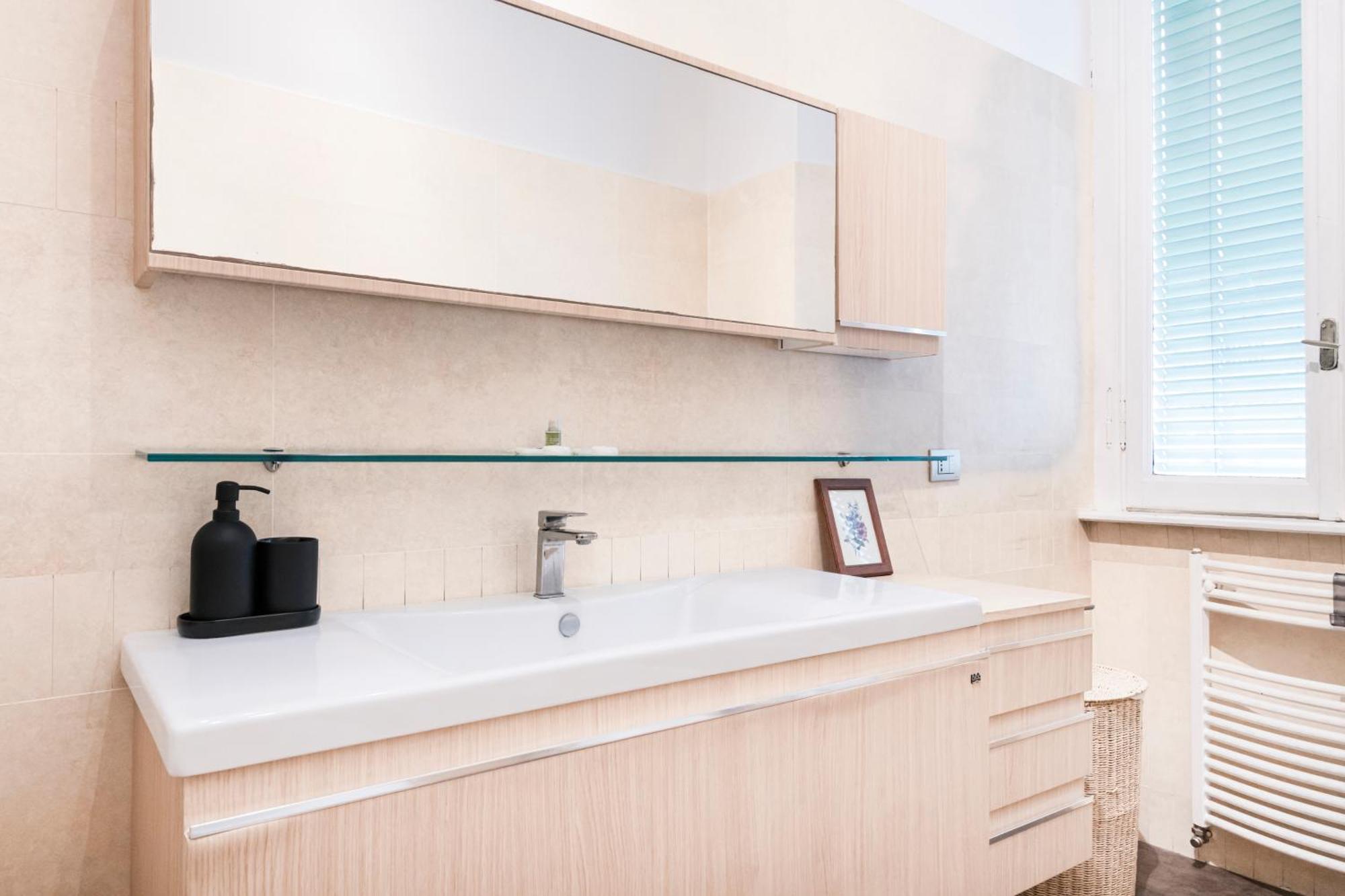 Easylife - Magnificent Splendid Apt Sant'Ambrogio มิลาน ภายนอก รูปภาพ